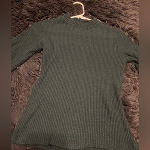 Forest Green long sleeve perfect for the cold weather!